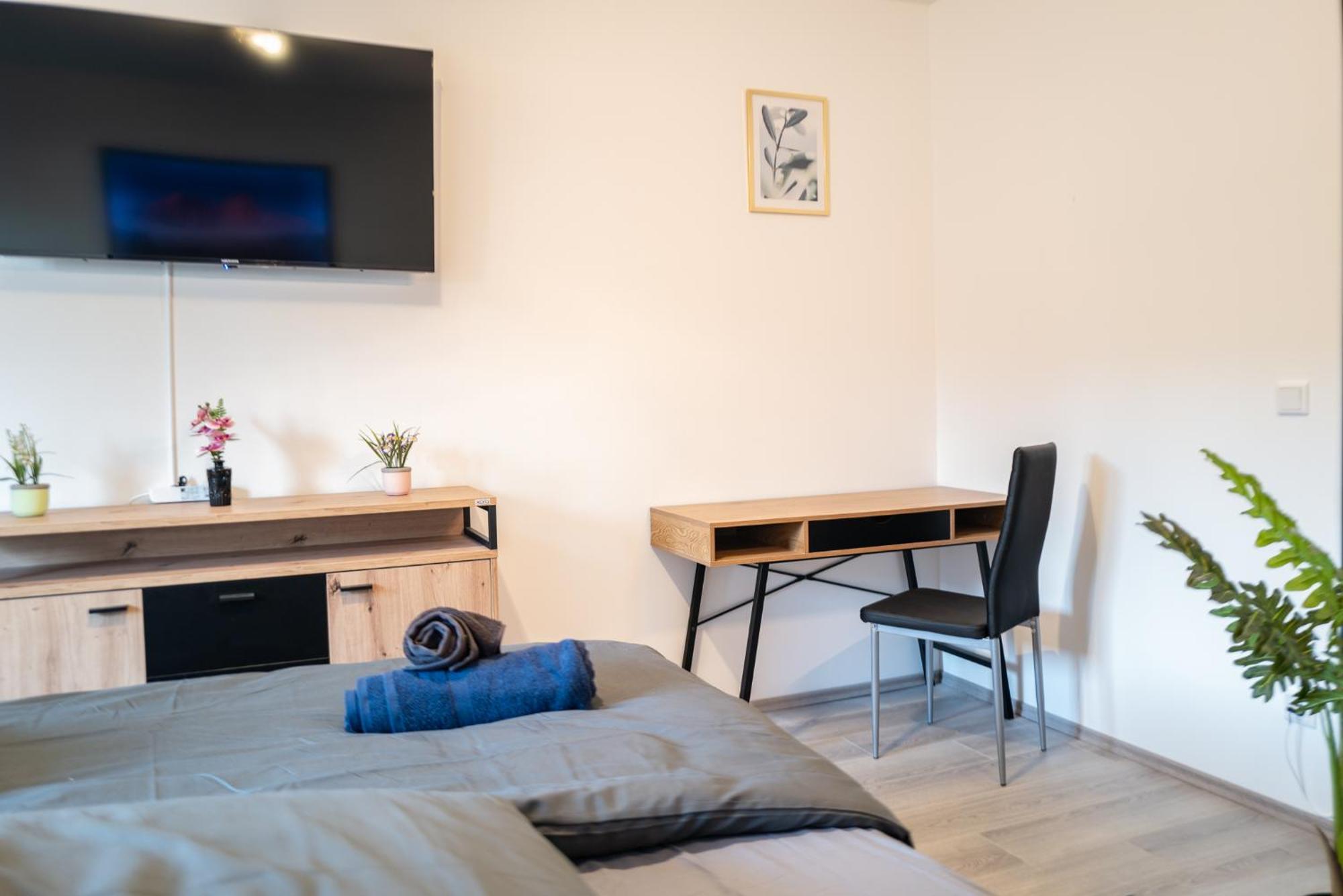 #412 Komfortable, Stilvolle Wohnung Fuer 6 Personen Mülheim an der Ruhr Exterior foto
